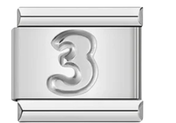 CHARM NÚMERO PLATEADO